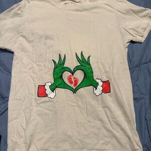 Graphic Tee with Heart and Feet Design